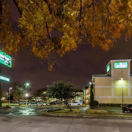 Hometowne Studios Dallas - Fort Worth
