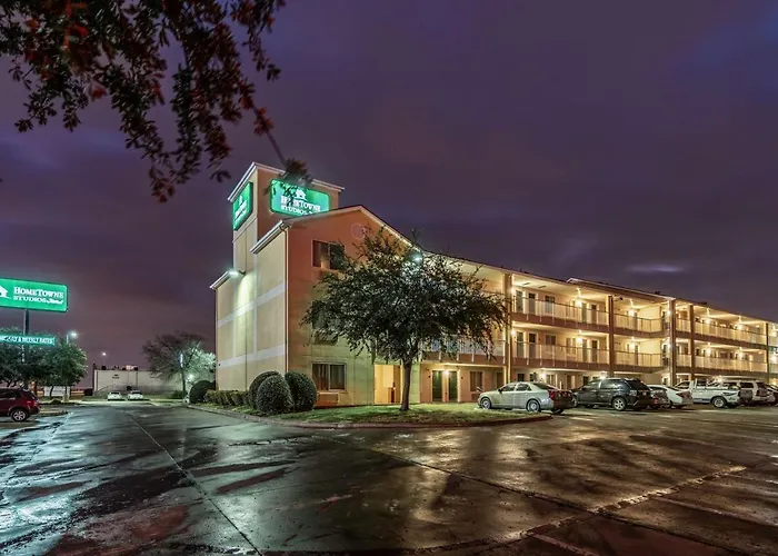 Hometowne Dallas - Worth Hotel
